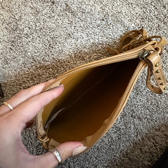 Ariat Camel Beige Fringe Wrislet Genuine Leather - Picture 3 of 7